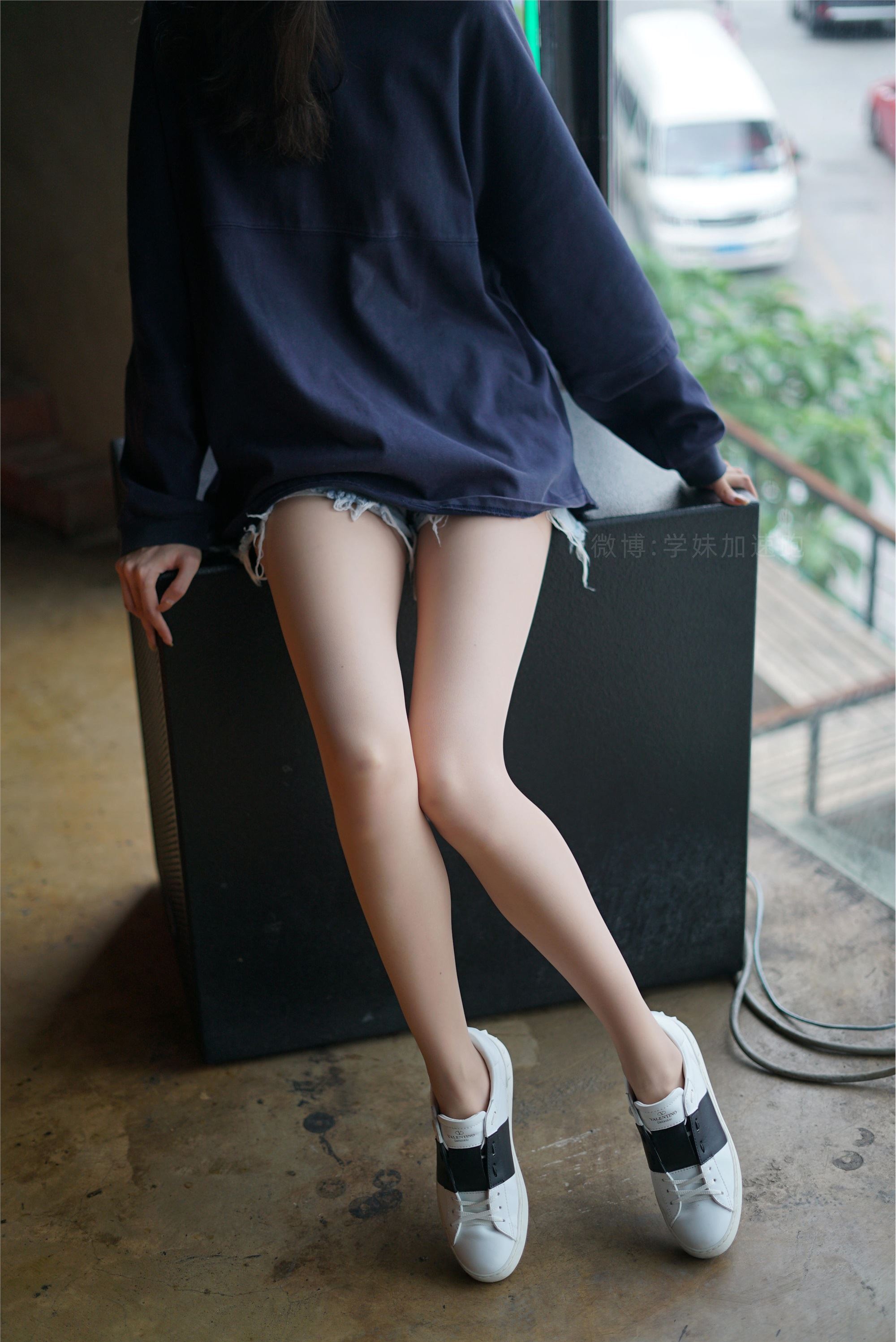 学妹加速跑 XM087《腿玩年的腿-九九》